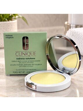 Clinique Redness Solutions Instant Relief Mineral Pressed Powder .4 oz 11.6 g